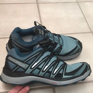 SALOMON running hiking shoes 7